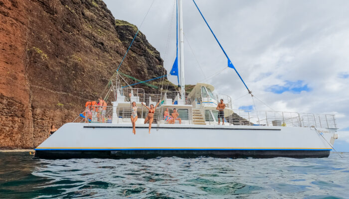 catamaran cruise of the napali coast